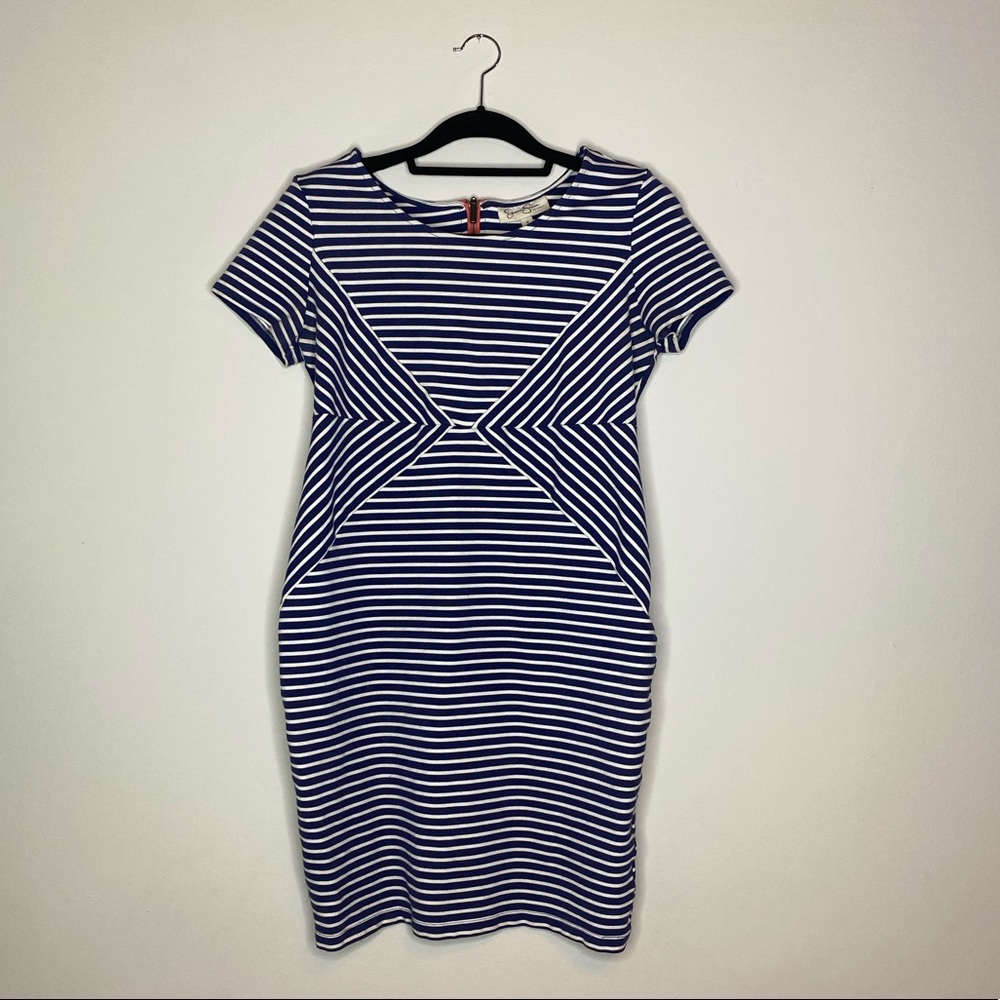 Jessica Simpson maternity dress